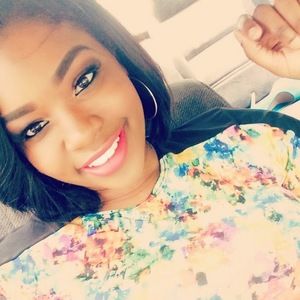 Meet your Posher, Simone